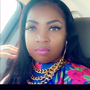 Meet your Posher, Sharon